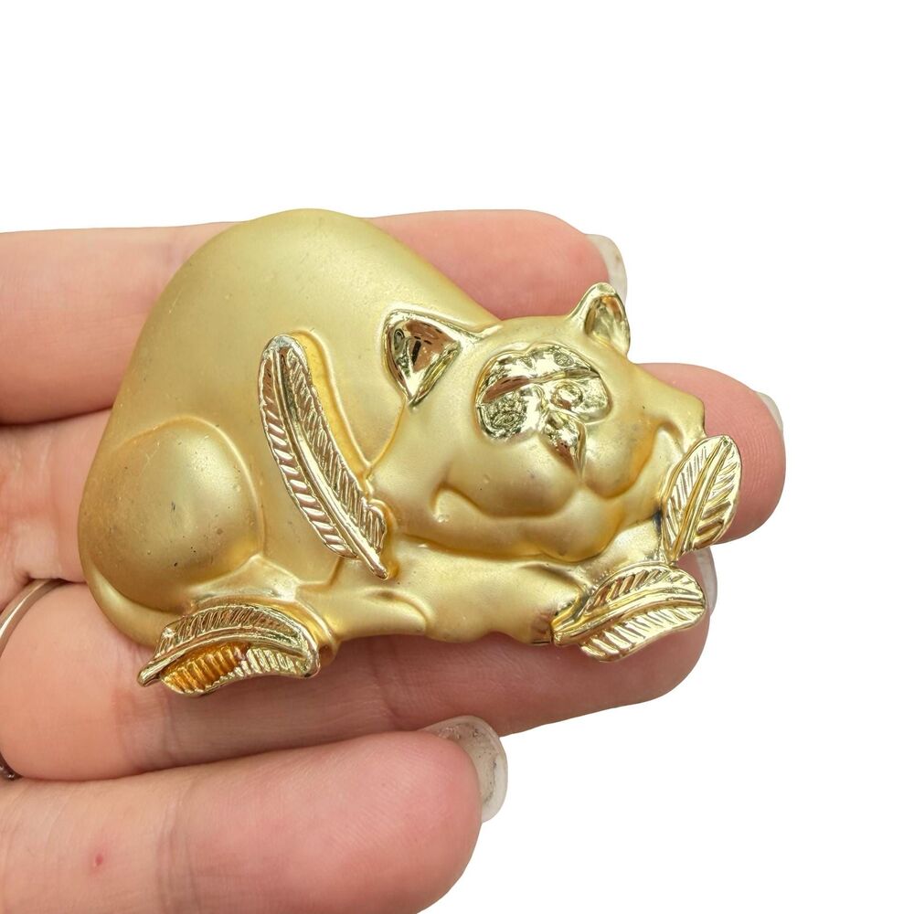 Vintage Gold Tone Chubby Cat Brooch Fat Cat Pin